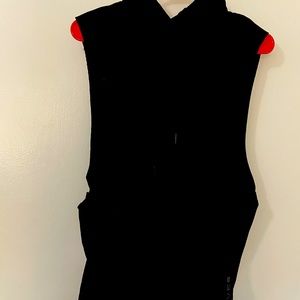 Sleeveless hooded sweater